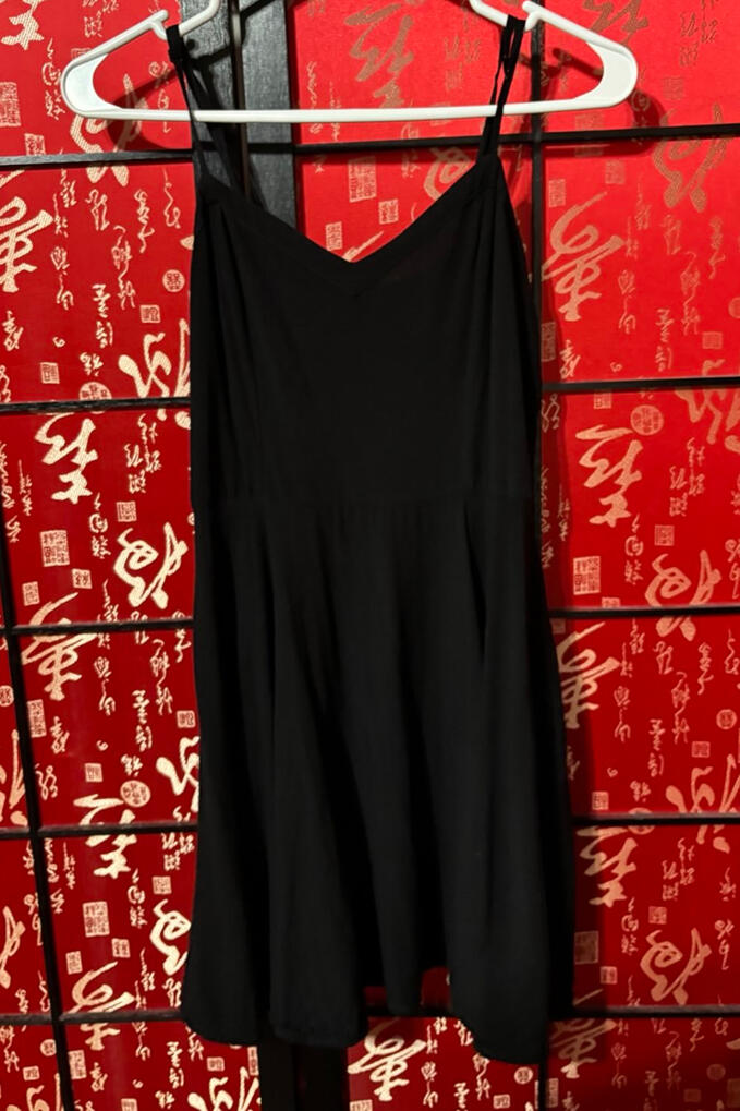 Black Dress, S